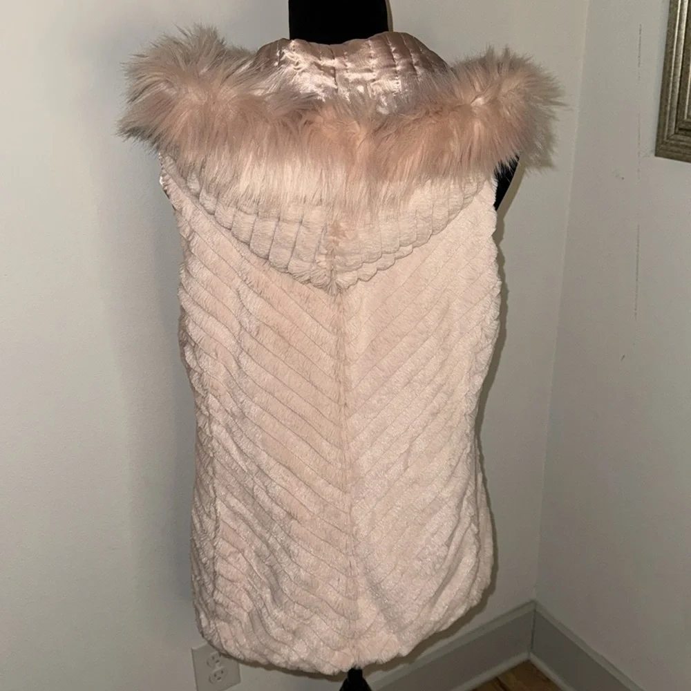 Marc New York Andrew‎ Marc pink faux fur zip up light pink vest Sz L